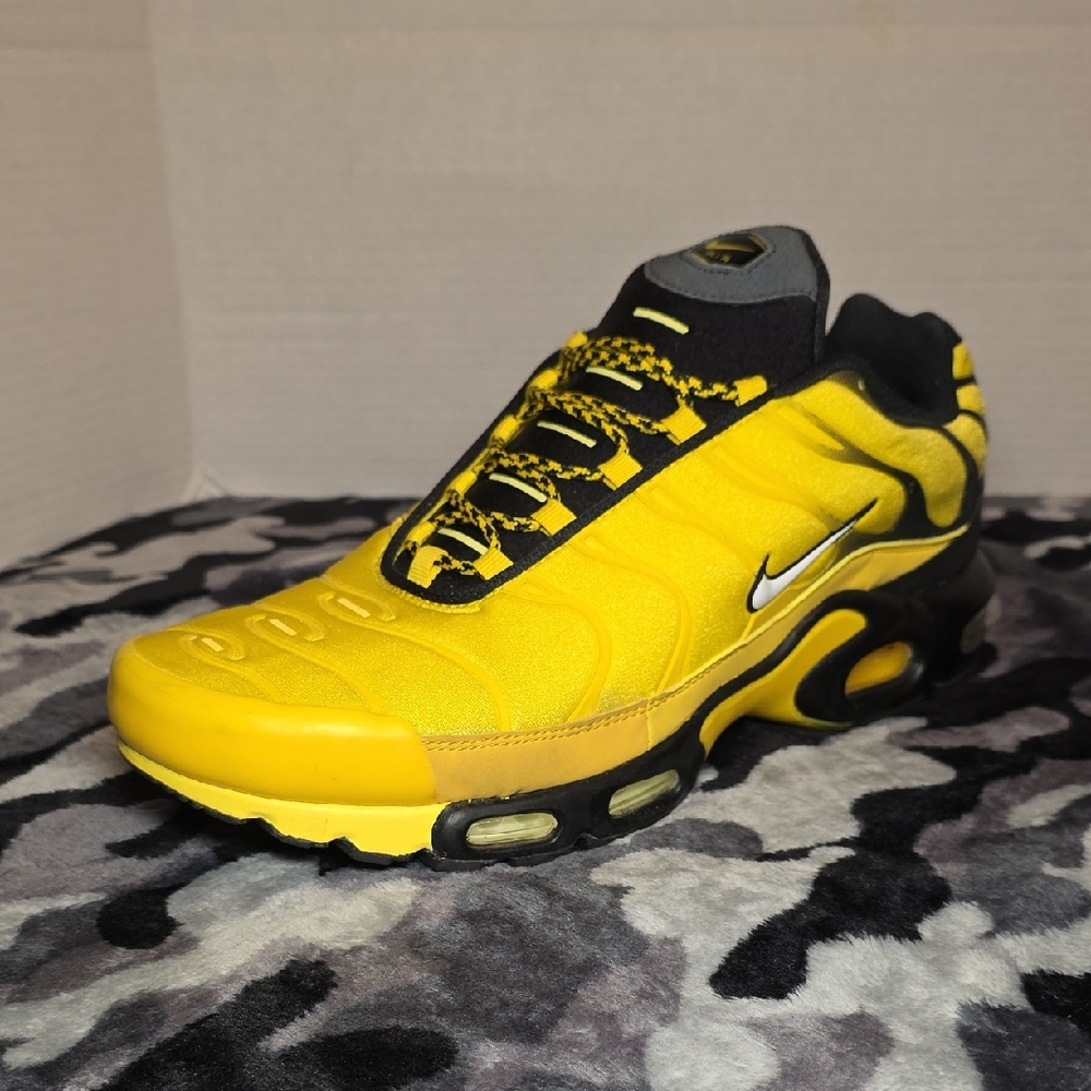 Nike Air Max Plus "Frequency Pack"